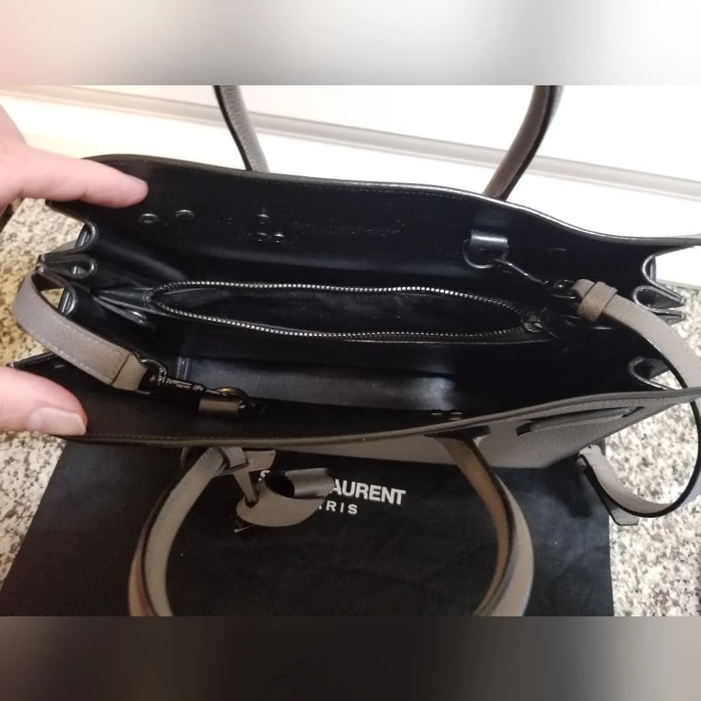 HOSTPICK!!! Saint Laurent Nano Sac De Jour - Picture 9 of 17